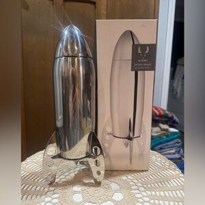 VISKI 24OZ RETRO STAINLESS STEEL ROCKET COCKTAIL SHAKER